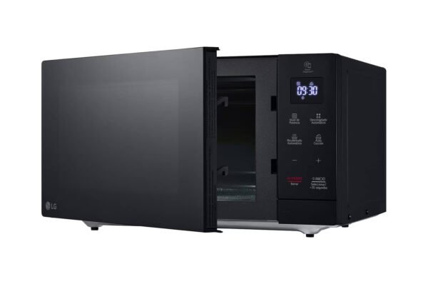 LG 30L NeoChef® Microwave Oven in Black - Image 5